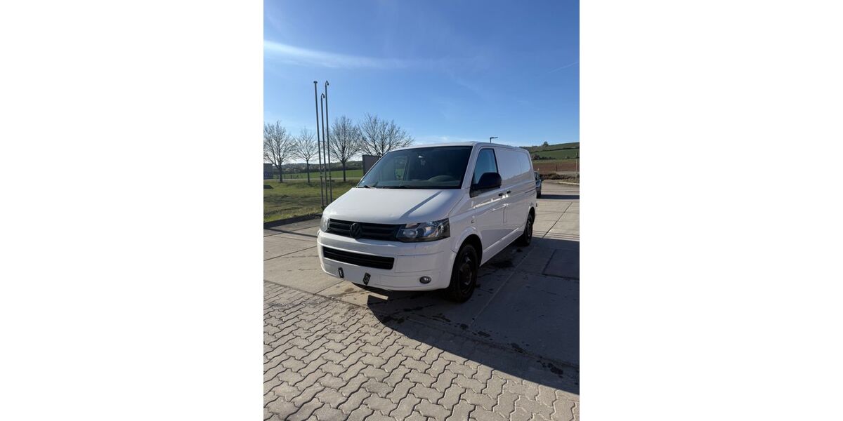 VW T5 Transporter 235.000 km 15.990 &euro; Eisleben 06295