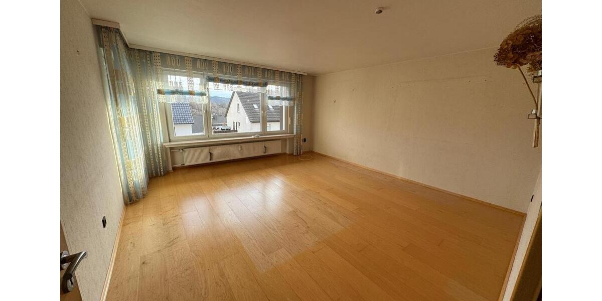 Etagenwohnung Iserlohn - 4 Zimmer, 90 m&sup2;, 850&euro; | Angebot:24594554