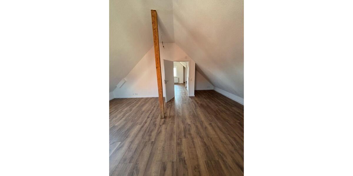Etagenwohnung Öhringen - 5.5 Zimmer, 120 m&sup2;, 1.500&euro; | Angebot:26271071