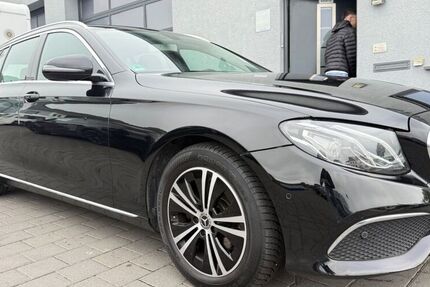 Mercedes E 200