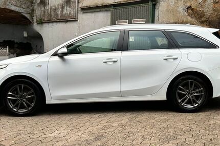 Kia ceed Sportswagon 128.000 km 13.700 &euro; Saarbrücken 66117