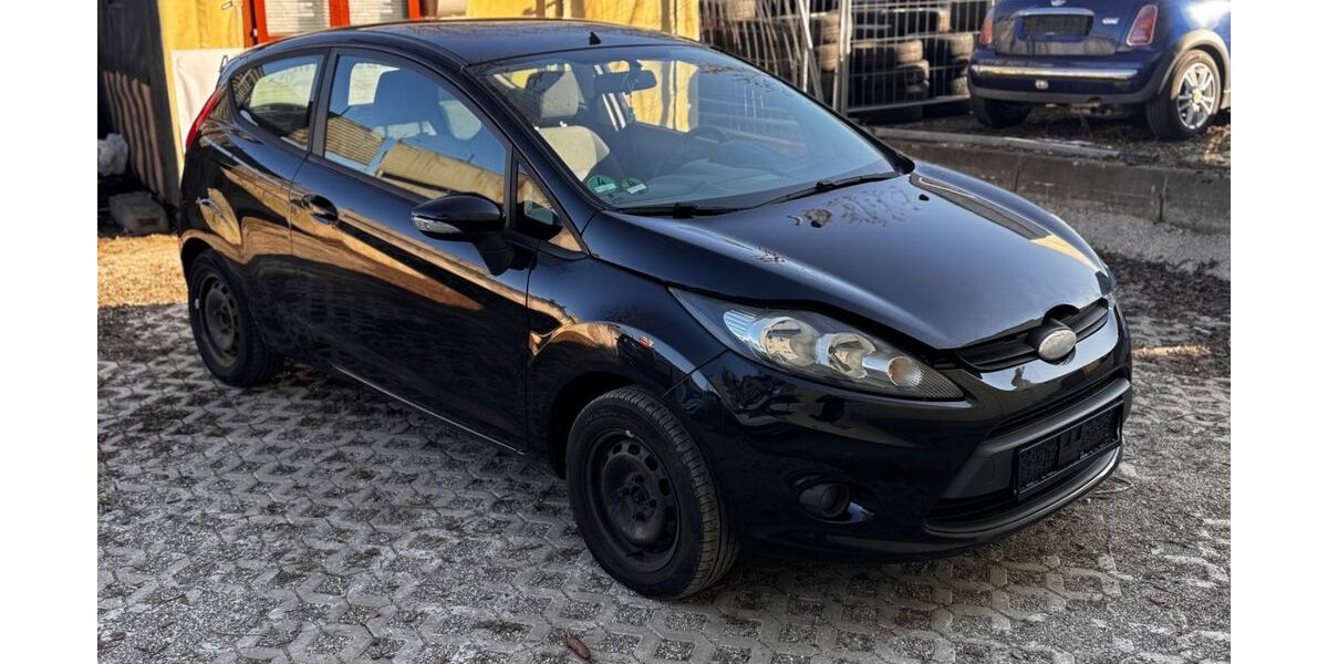 Ford Fiesta 265.000 km 950 &euro; Rosenheim 83022
