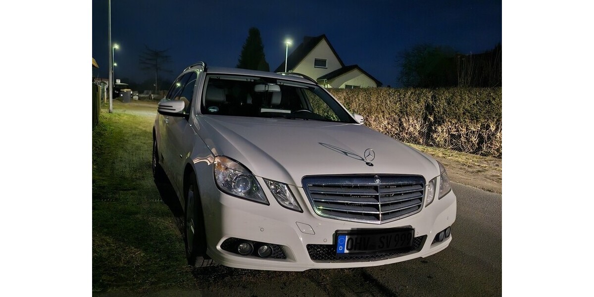 Mercedes-Benz E 220 279.999 km 10.999 &euro; Oranienburg 16515