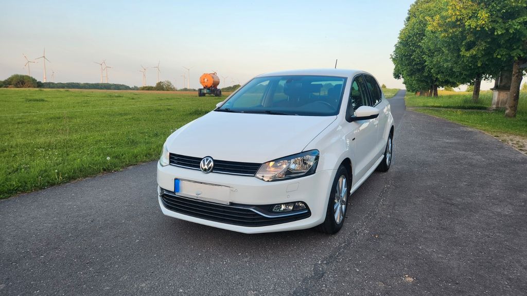 VW Polo 99.500 km 8.500 &euro; Effelder 37359