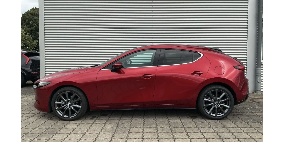 Mazda 3 9.950 km 24.980 &euro; Stade 21684
