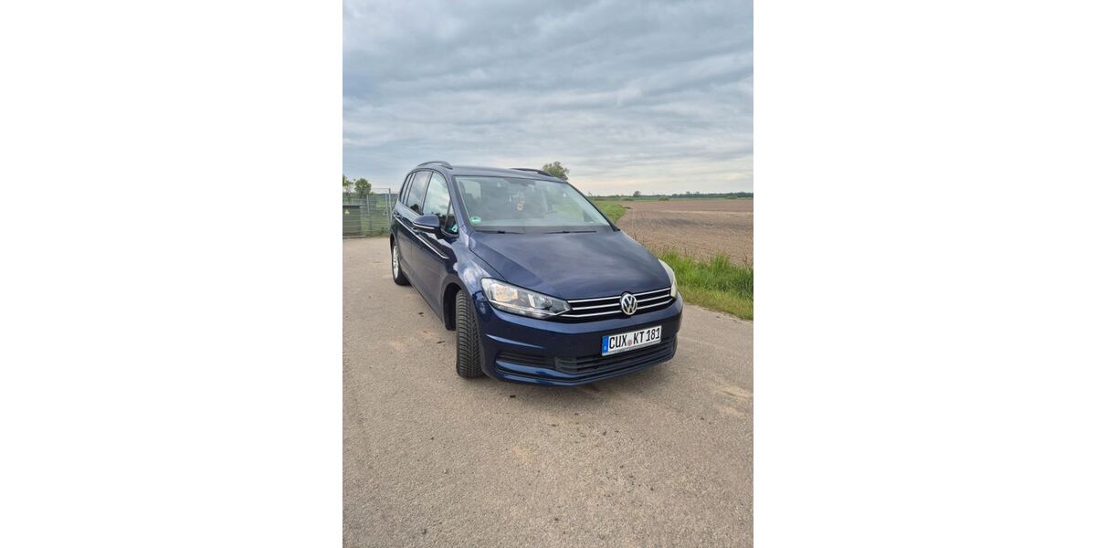 VW Touran 163.438 km 14.700 &euro; Hechthausen 21755