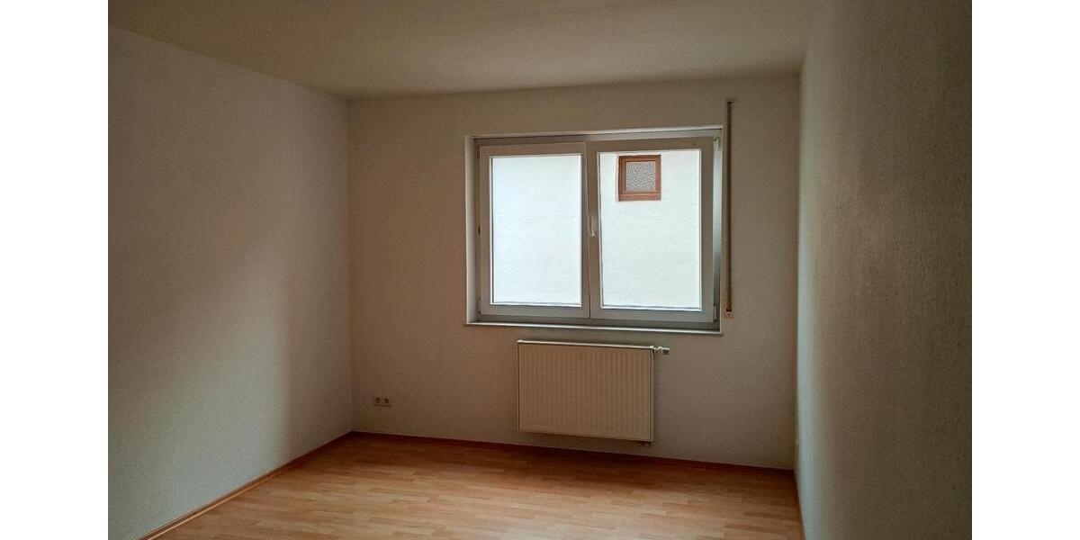 Erdgeschoßwohnung Tawern - 3 Zimmer, 105 m&sup2;, 900&euro; | Angebot:25145656