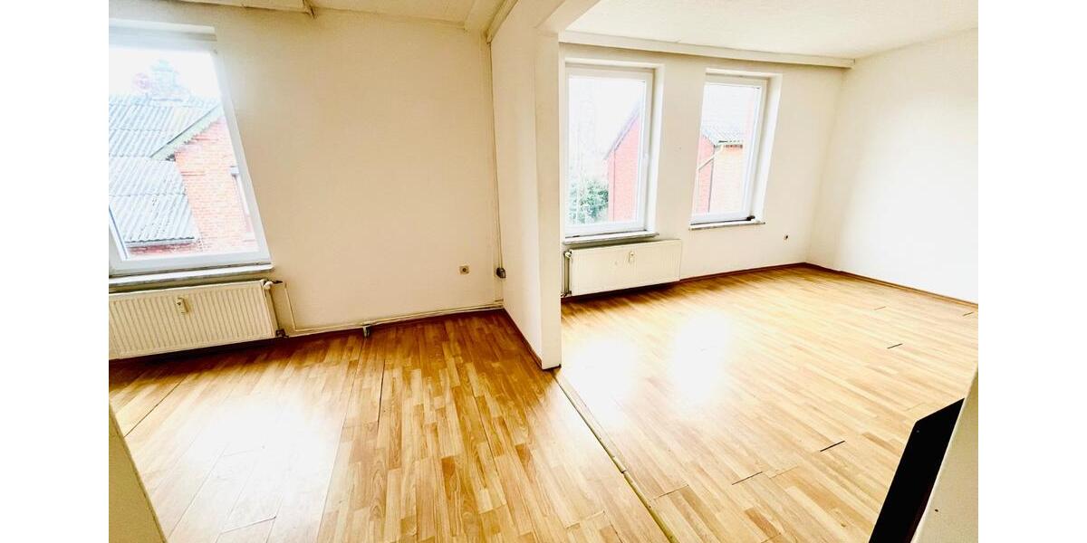 Mehrfamilienhaus, Wohnhaus Krempe - 11 Zimmer, 310 m&sup2;, 239.000&euro; | Angebot:26356457
