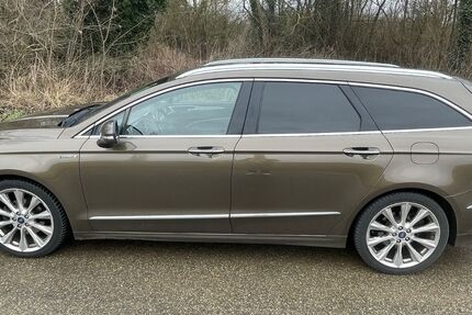 Ford Mondeo 215.000 km 10.400 &euro; Kehl 77694