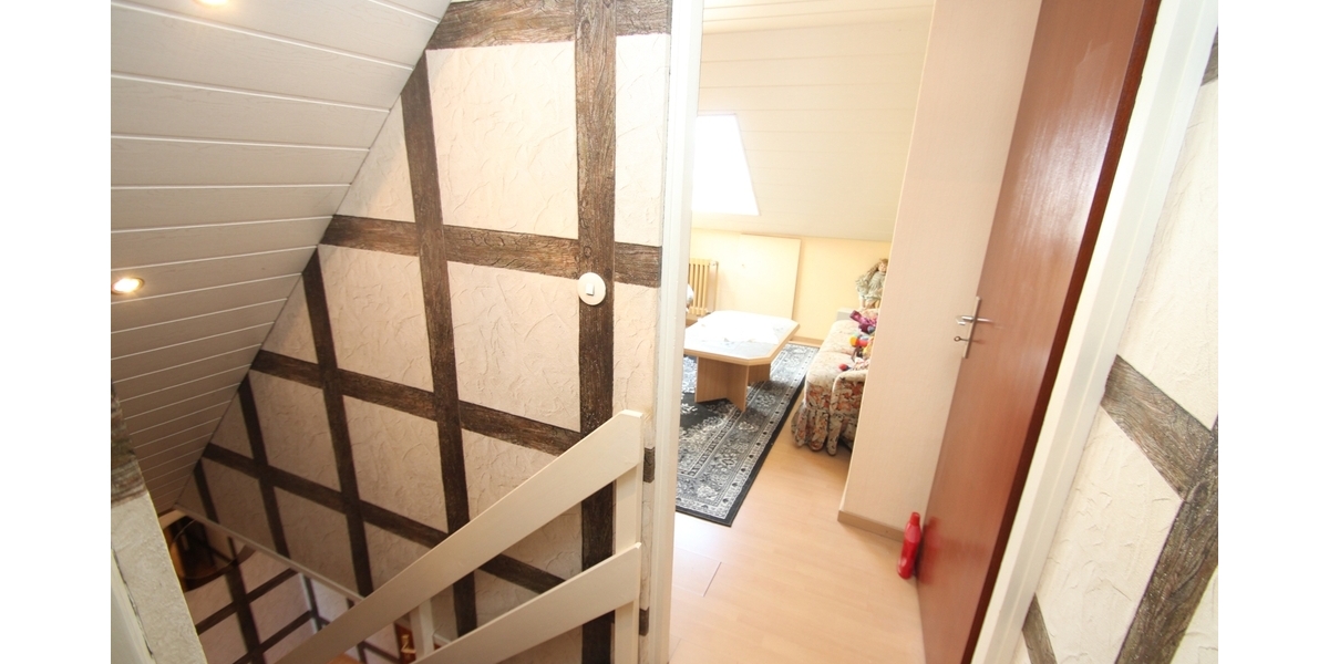 Mit 3D: Reihenhaus mit Terrasse & viel Potenzial – Ihr neues Zuhause wartet! - Reihenmittelhaus Lohmar | Angebot:26295340