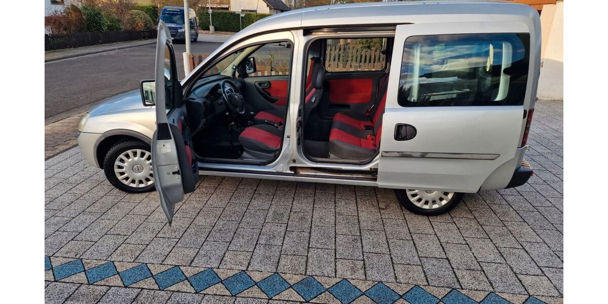 Opel Combo 185.000 km 2.990 &euro; Rüdesheim 55593