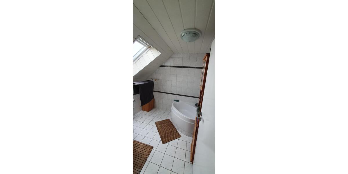 Dachgeschoßwohnung Erfurt Daberstedt - 1 Zimmer, 82 m&sup2;, 850&euro; | Angebot:26335784