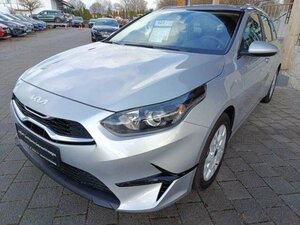 Kia Ceed SW / ceed SW CEED SW 1.5T 140 DCT7 VIS KOMF+ 16.822 km 22.990 &euro; Höhenkirchen-Siegertsbrun 85635