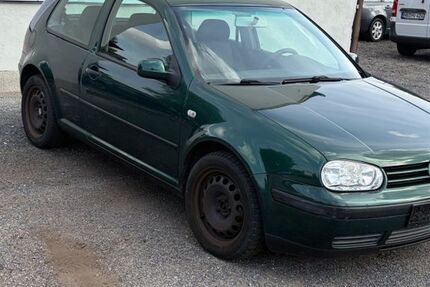 VW Golf 174.000 km 1.100 &euro; Cölpin 17094