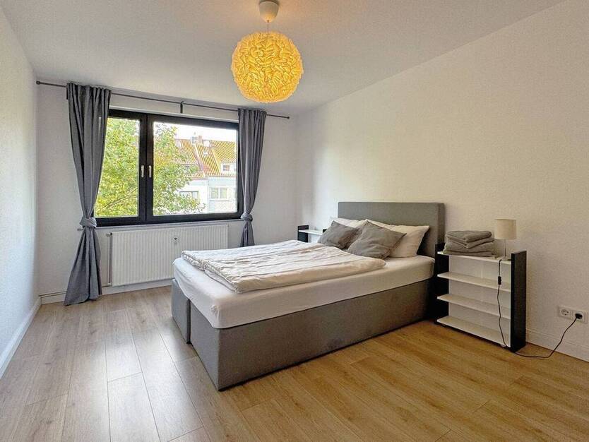 Neustadt Lichtdurchflutete Wohnung mit Sonnenbalkon und moderner Einbauküche