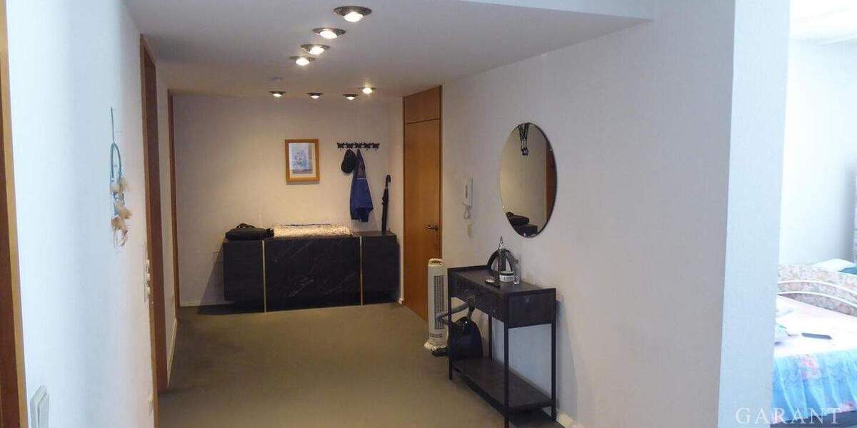 Wunderschön und einmalig: Historisches Wohn- und Geschäftshaus in der Öhringer Innenstadt 1 zimmer