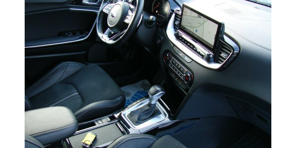 Kia ceed Sportswagon 1.4 T-GDI GT Line ACC JBL Kamera 53.120 km 18.980 &euro; Falkensee 14612