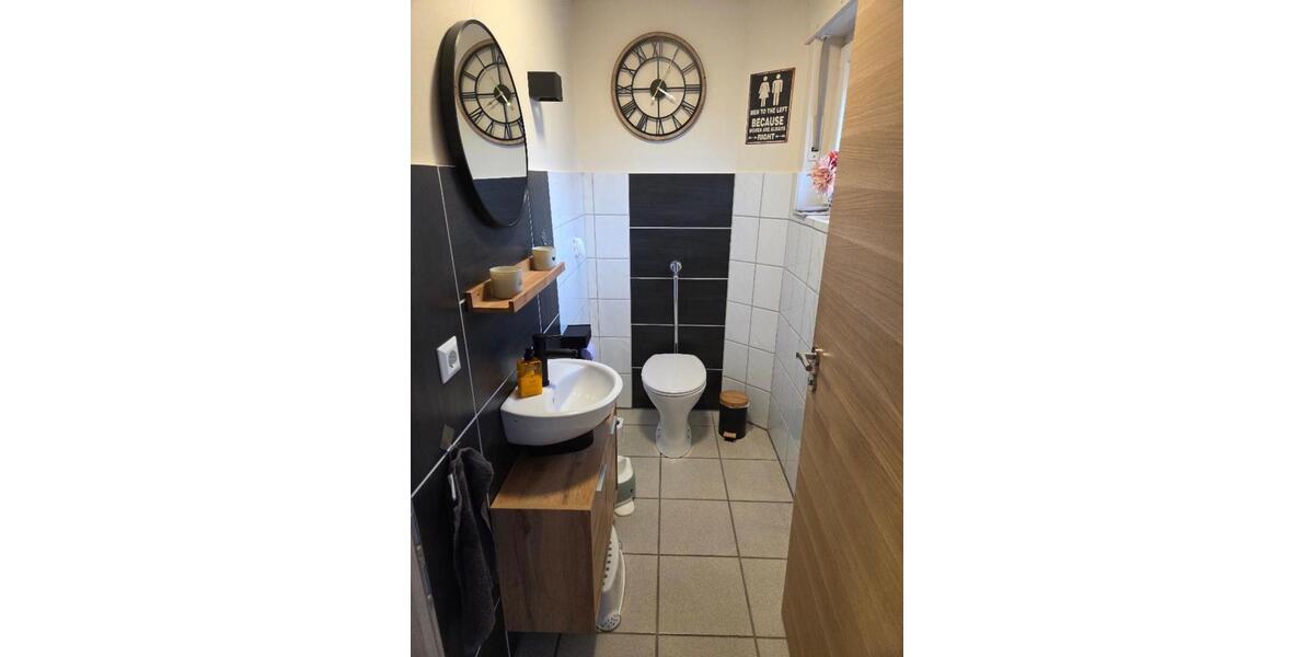 Heimeliges Einfamilienhaus mit Garage und viel Stauraum 4 zimmer