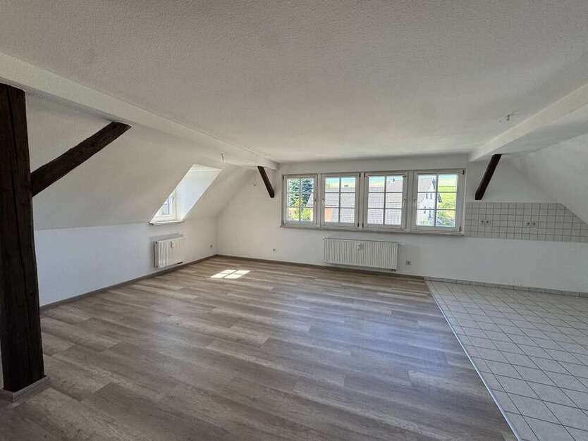 Wohnung zum Mieten in Mülsen 300 € 44.37 m²