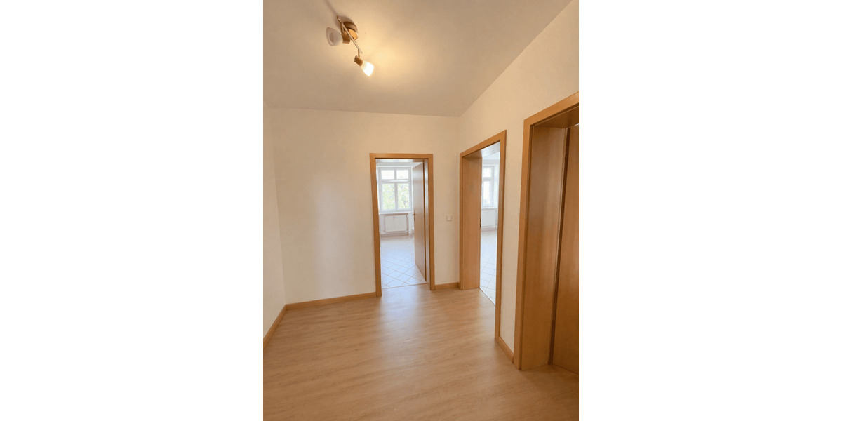 Etagenwohnung Zwickau Pölbitz - 2 Zimmer, 57 m&sup2;, 59.000&euro; | Angebot:26863418