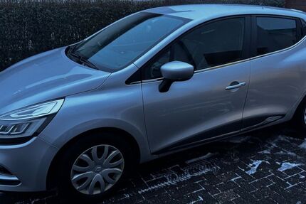 Renault Clio 150.000 km 8.200 &euro; Gillenfeld 54558