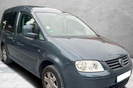VW Caddy 285.000 km 4.499 € Detmold 32758