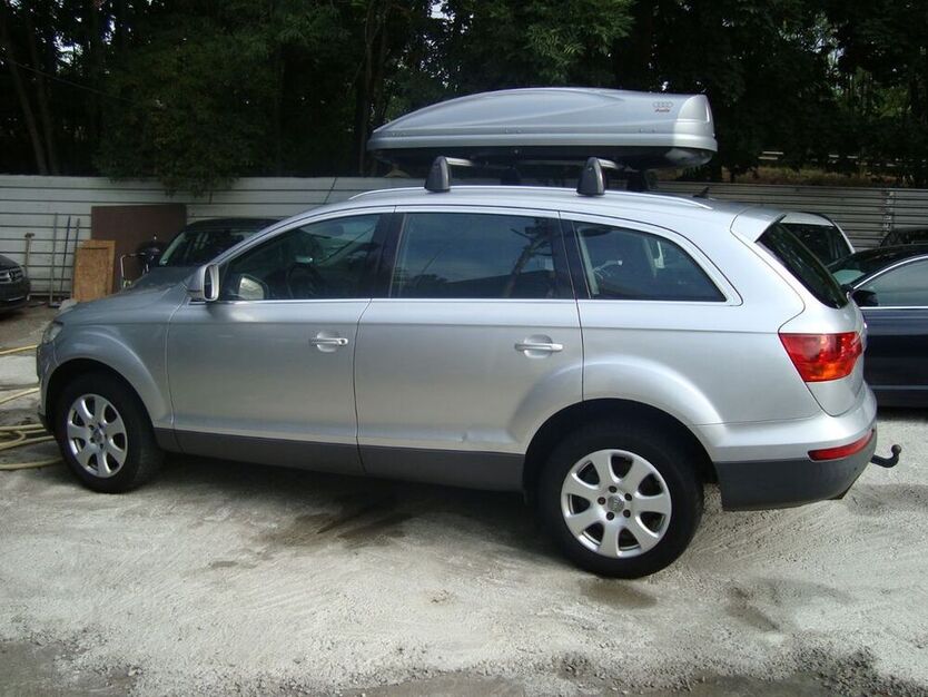 Q7