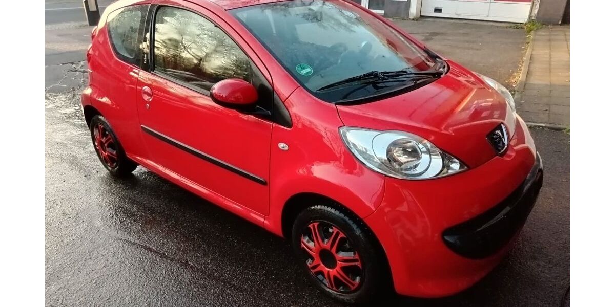 Peugeot 107 62.000 km 3.200 &euro; Mönchengladbach 41069