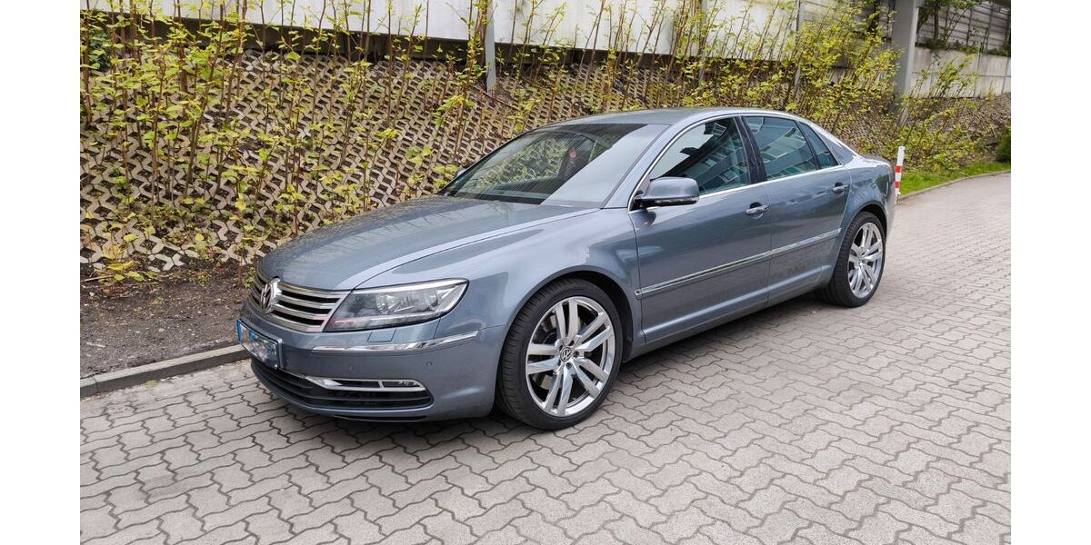 VW Phaeton 212.000 km 15.290 &euro; Osteinbek 22113