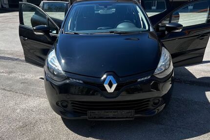 Renault Clio 186.586 km 4.890 &euro; Böblingen 71034