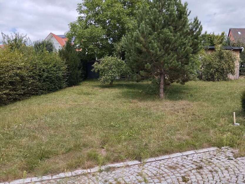 Grundstück zu verkaufen in Diespeck 210.000 € 699 m²