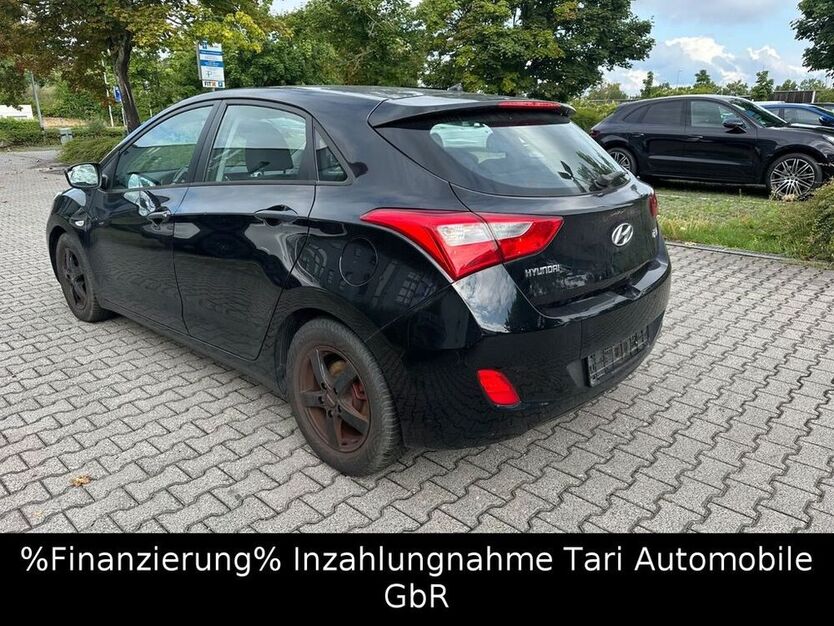 i30