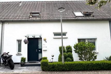 Modernes Reihenmittelhaus mit Garten in der Schwarzen Heide
