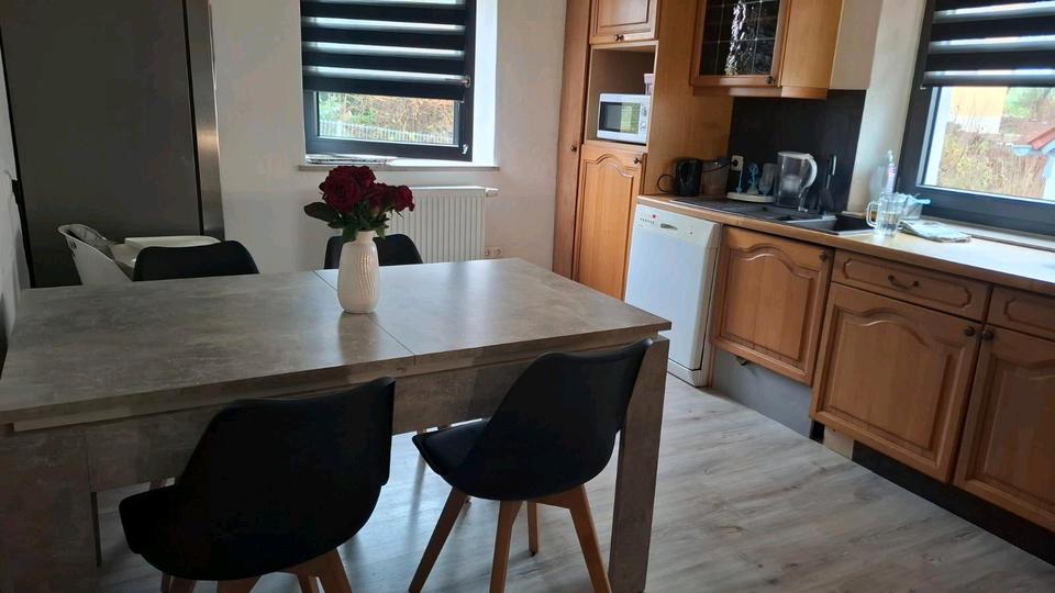 Schöne geräumige Wohnung 2 zimmer