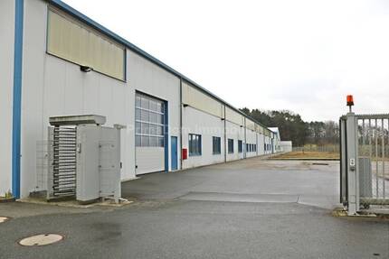 Halle, Lager-Produktionshallen mit Büro in Gremsdorf, Bayern, nähe Erlangen, Höchstadt, Forchheim, Nürnberg – Top-Lage an der A3 zimmer