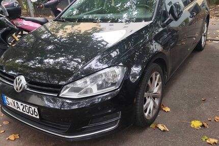 VW Golf 198.000 km 11.900 € Stuttgart 70376