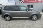 VW Touran 2.0 TDI DSG R-Line Edition Xenon Navi 223.500 km 7.500 &euro; Altdorf 84032