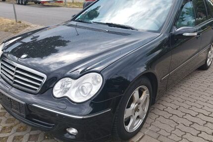 Mercedes-Benz C 230 325.545 km 2.399 &euro; Mittenwalde 15749