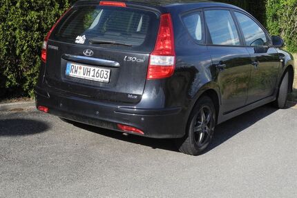 Hyundai i30 124.500 km 3.750 &euro; Zimmern 78658