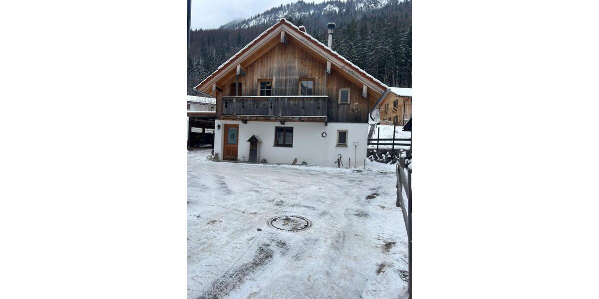 Einfamilienhaus (Freistehend) in Schliersee zu Verkaufen 3 zimmer