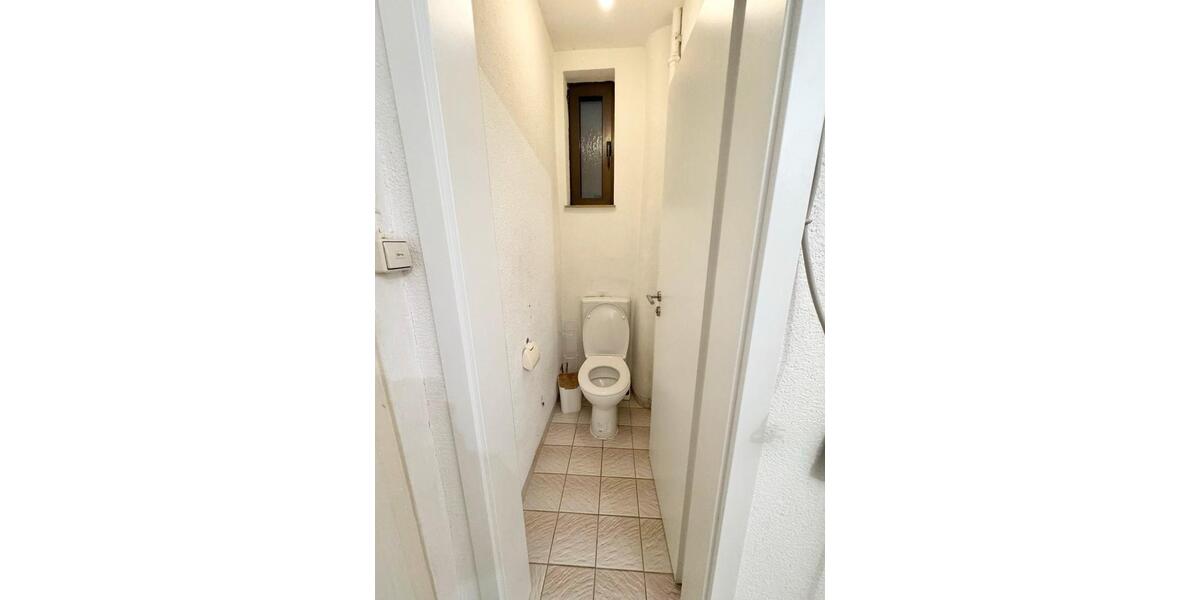 Etagenwohnung Stuttgart Neuwirtshaus - 5 Zimmer, 90 m&sup2;, 1.200&euro; | Angebot:24976103