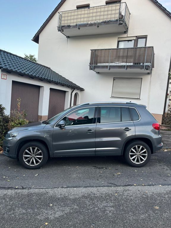 VW Tiguan 150.000 km 15.000 € Stuttgart 70186