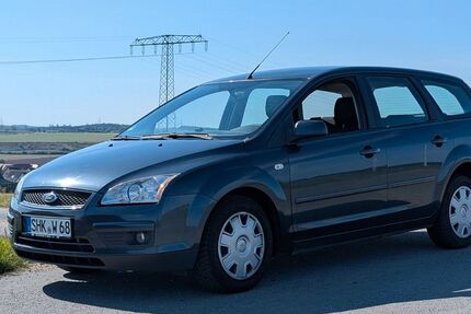Ford Focus 216.000 km 1.750 € Bucha 07751