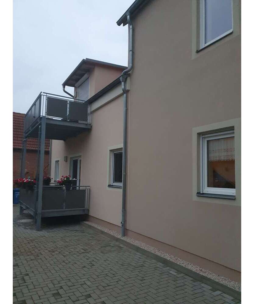 Wohnung zum Kaufen in Bad Lauchstädt 160.000 € 89 m²
