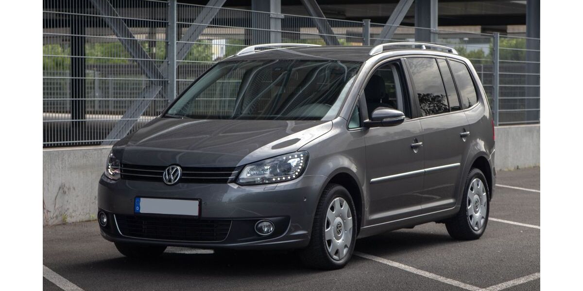 VW Touran 169.000 km 9.900 &euro; Bischofsheim 65474