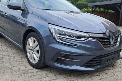 Renault Megane 66.300 km 13.599 &euro; Vierlinden OT Diedersdorf 15306
