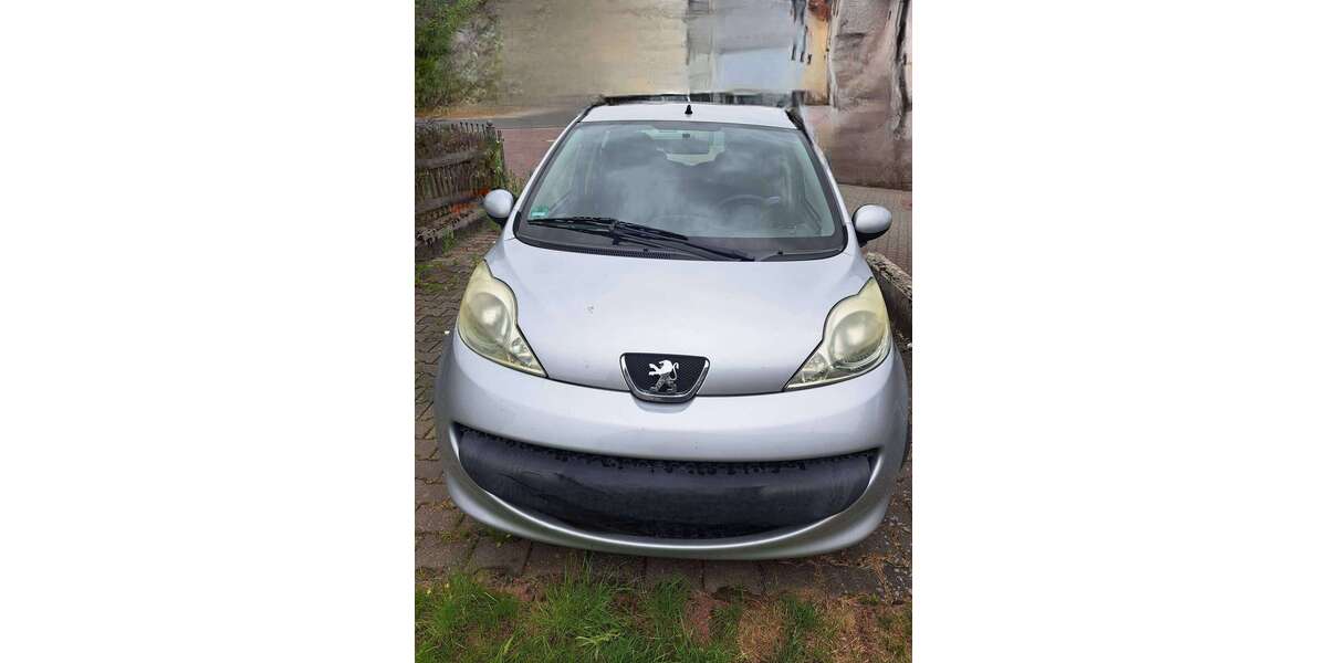 Peugeot 107 120.000 km 2.200 &euro; Biebergemünd 63599