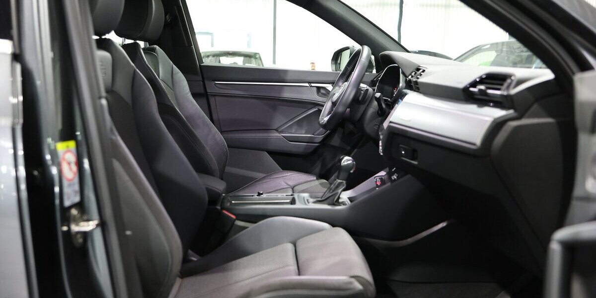 Audi Q3 45 TFSI Q S-LINE / VC / LED / SEHR SCHÖN 50.000 km 28.333 &euro; Hamm 59077
