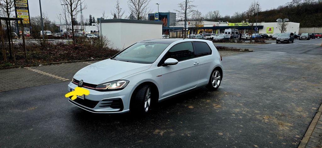 VW Golf 130.000 km 18.000 &euro; Würzburg 97084