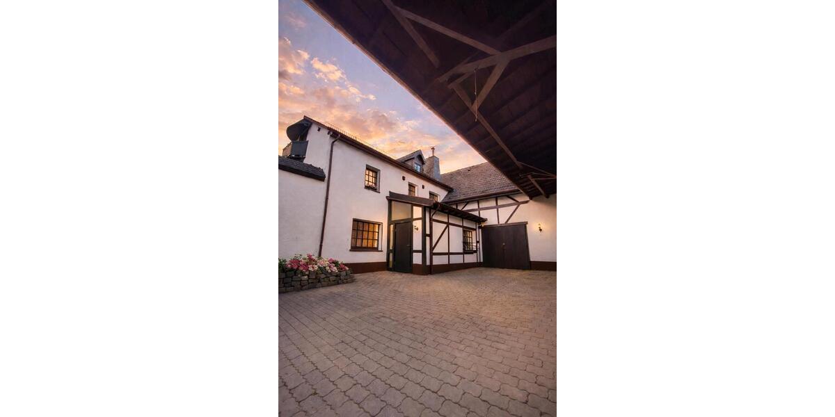 Einfamilienhaus Nettersheim - 18 Zimmer, 770 m&sup2;, 449.000&euro; | Angebot:26409466